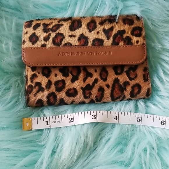 SOLD Adrienne Vittadini Leopard Print Leatherlet - Picture 6 of 8